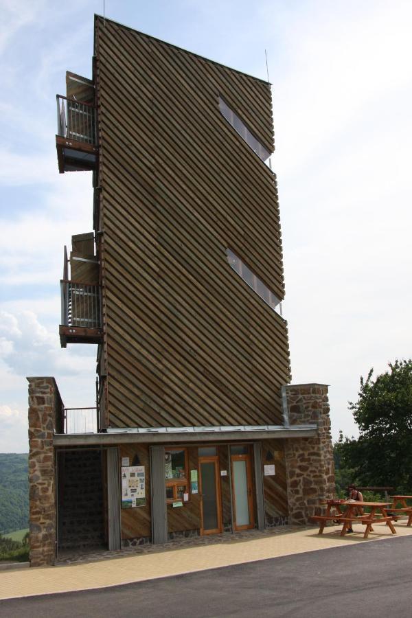 Orli Hnizdo At Chateau Novak Křivoklát Εξωτερικό φωτογραφία